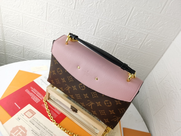 ルイヴィトンバッグ側面デザイン